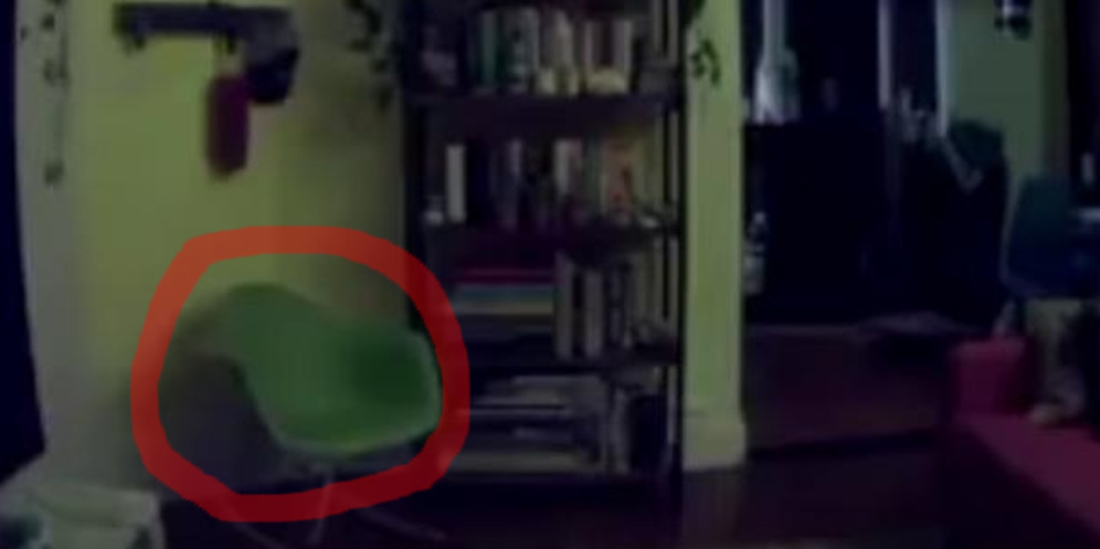 Apartemen Ditinggal Lalu Direkam... Serem Banget Bro! thumbnail